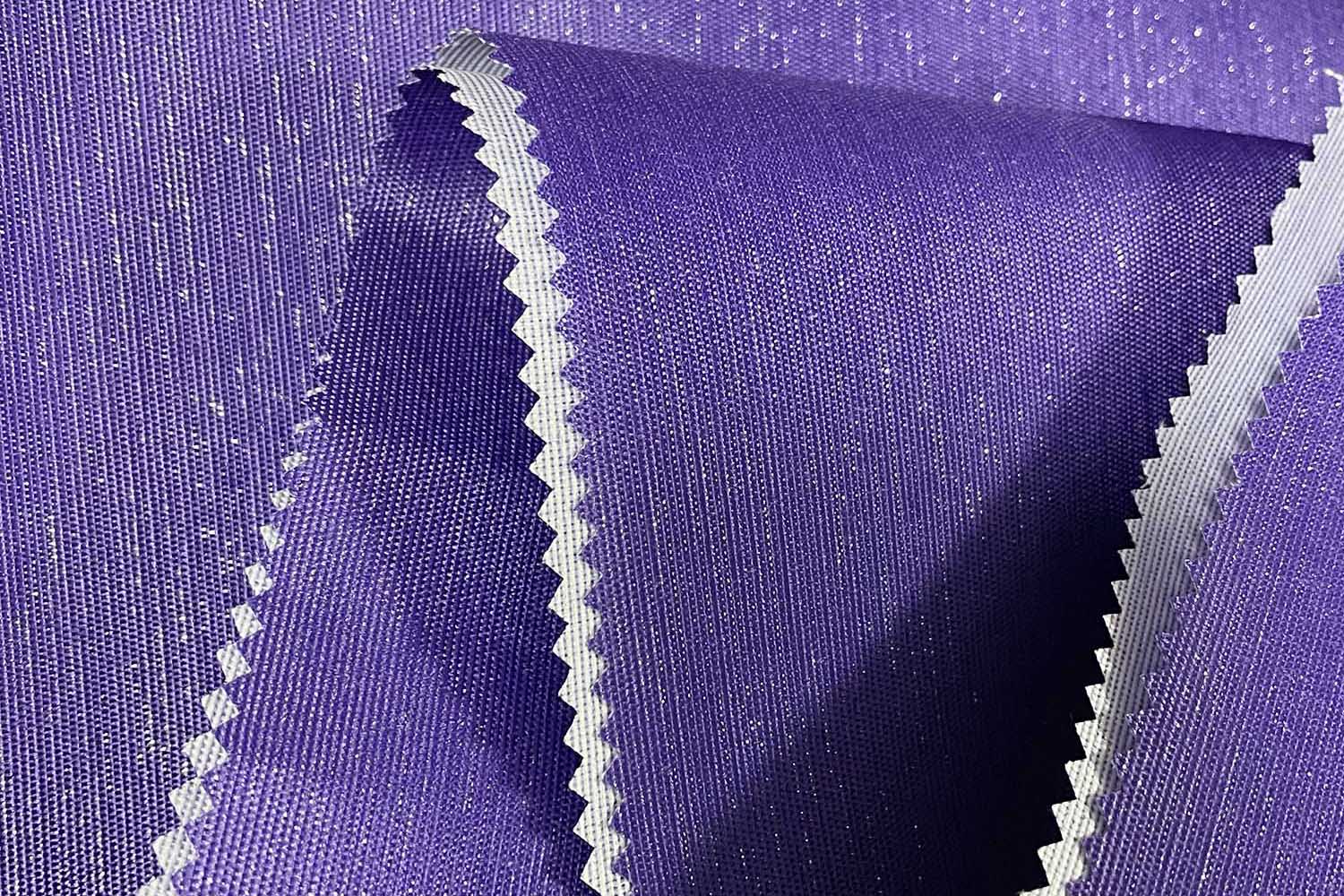 600d Fios brilhantes