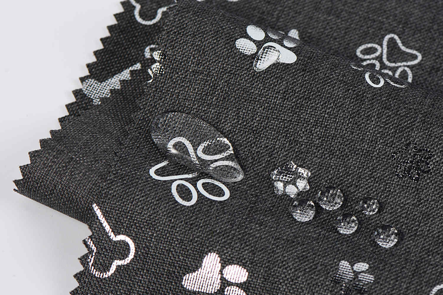 PU revestido de 600d 68T com estampa de prata